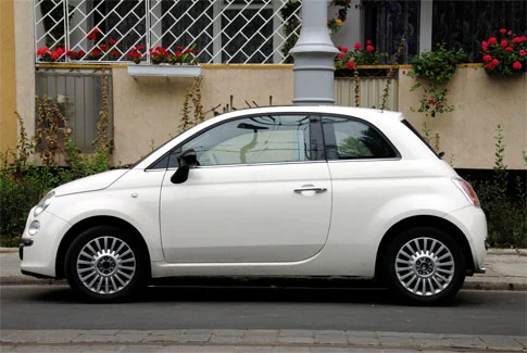 fiat 500 weißer Fiat 500 – Beispiel für Gebrauchtwagenankauf Mössingen